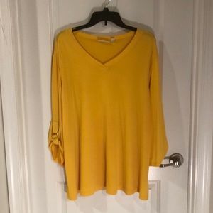 95 % polyester. 5 % spandex